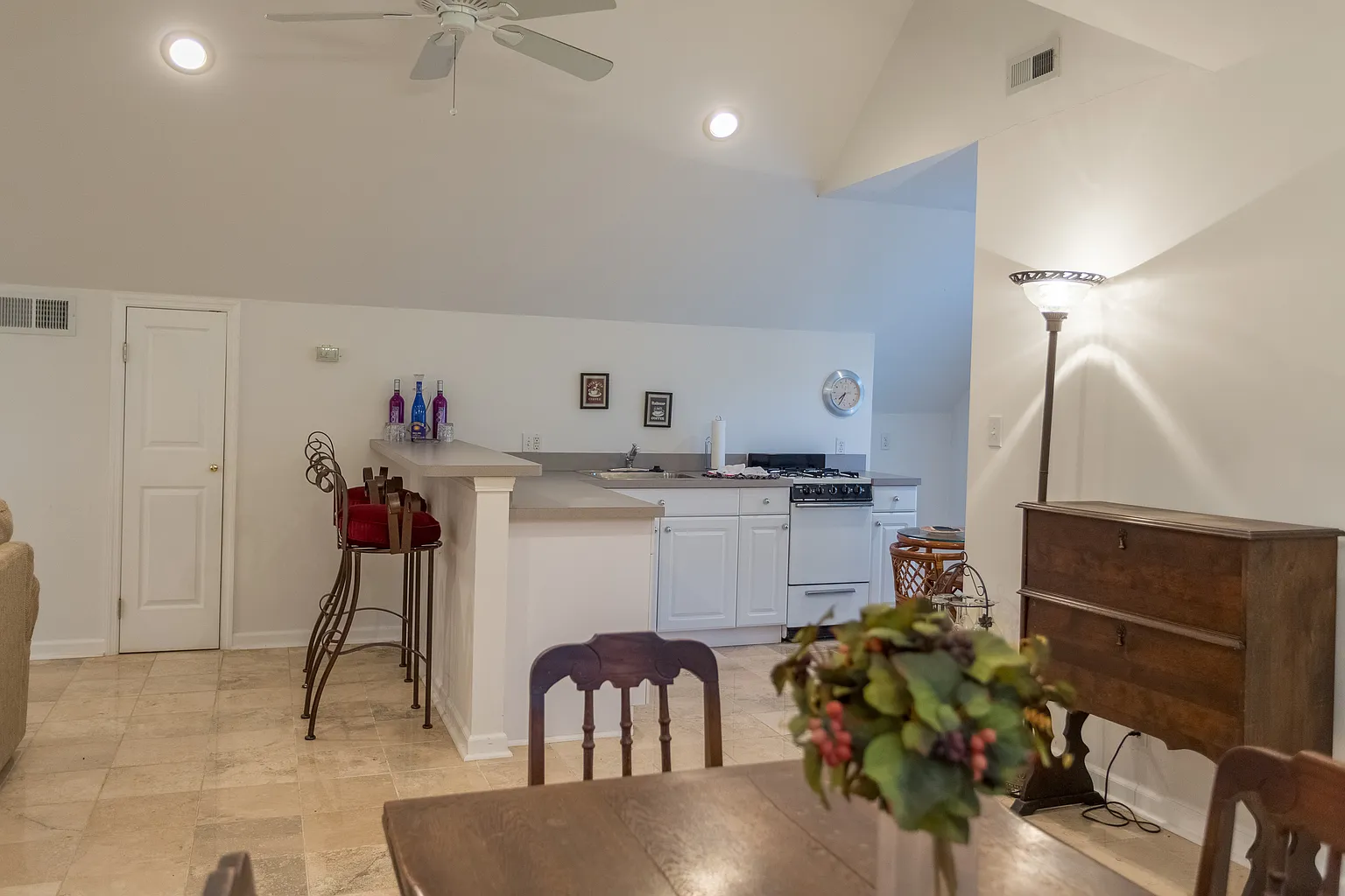10769 Roanna Ln photo 1