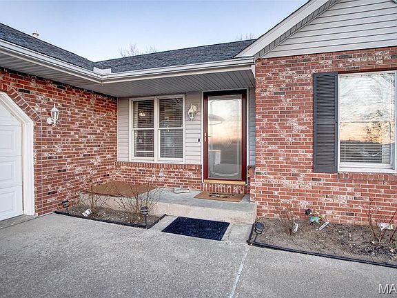 4th image of 297 Maple Summit Rd