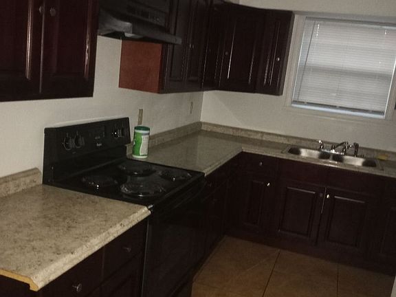 3rd image of 2062 N Prieur St