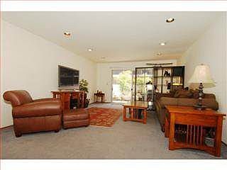 5th image of 1910 Mount Vernon Ct APT 7
