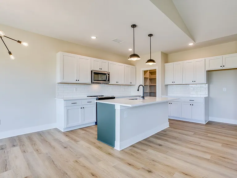 1017 W Long Path St — Photo 10