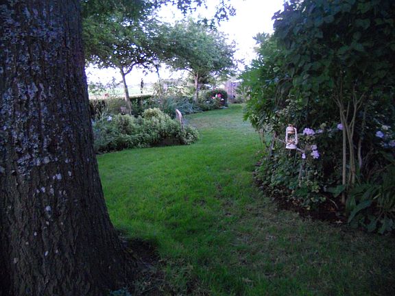 northside grassway