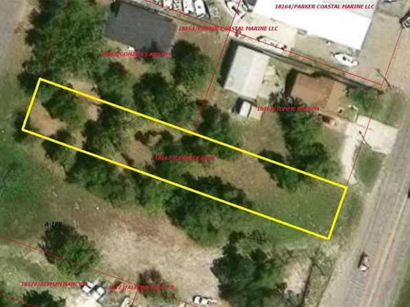 1131 Highway 35 S, Rockport, TX 78382