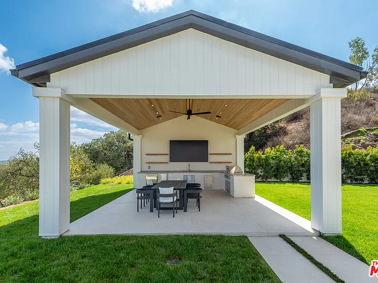 5340 Whitman Rd — Photo 44