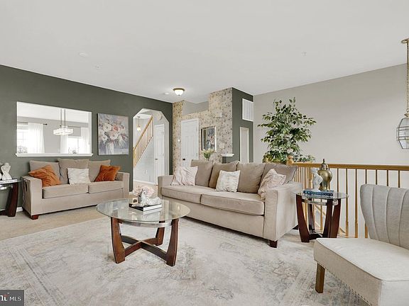 5th image of 1949 Fieldstone Way