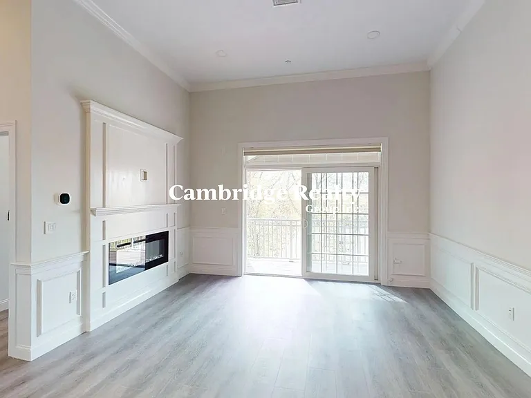 320 Middlesex Ave #T404 — Photo 4
