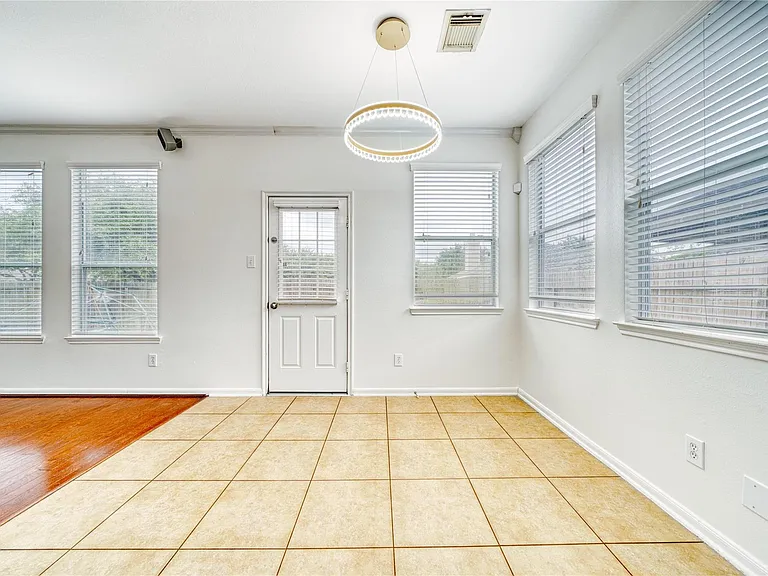 13946 Cypress Star Ln — Photo 17