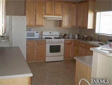 3rd image of 6123 S Earp Wash Ln