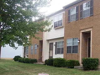 2582-88 Sandbury - 2588 — Photo 2
