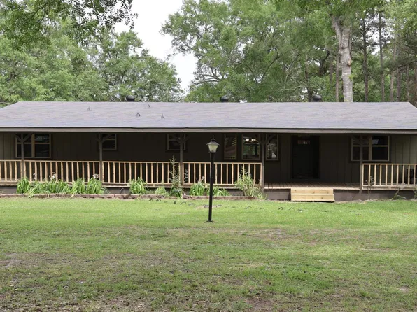 215 Hillburn Rd, Kilgore, TX 75662