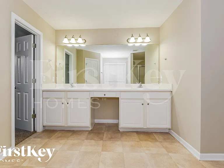 54 Windcrest Dr — Photo 9