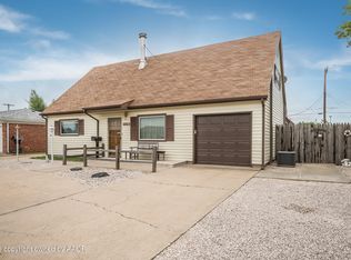 1113 Willow Rd, Pampa, TX 79065