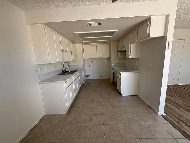 13191 Kiowa Rd — Photo 31