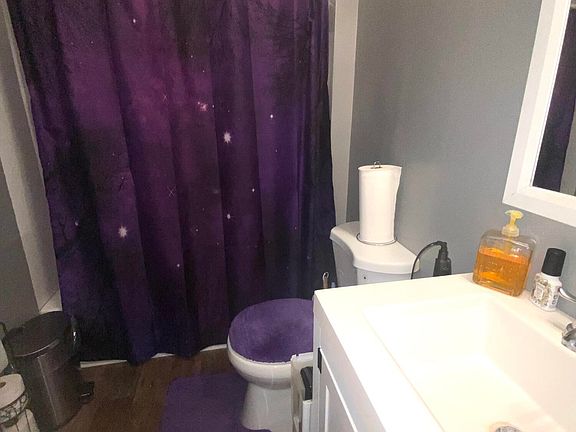 3rd image of 6901 Daisy Ave