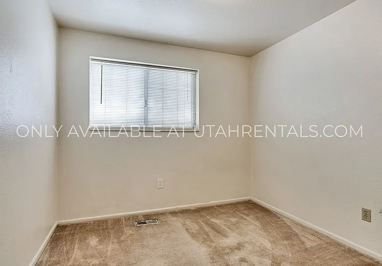 255 E Center St #9 — Photo 9