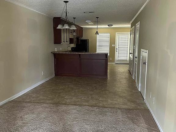 4th image of 121B Jackson Ln #B