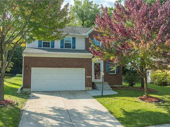 1694 Wimbledon Dr, Fairborn, OH 45324