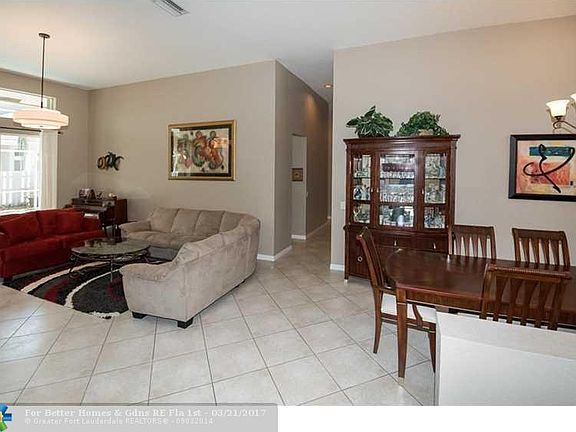 5th image of 707 Heritage Way