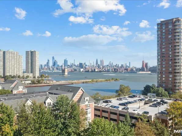 65 2nd St #1006, Jersey City, NJ 07302