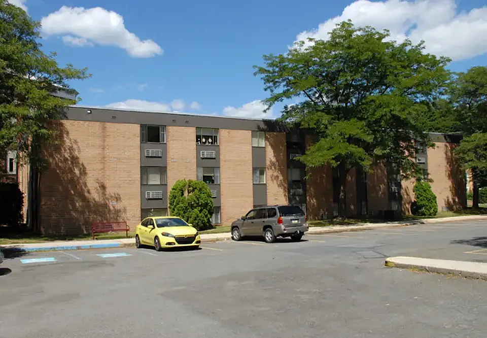 Market Square Apartments