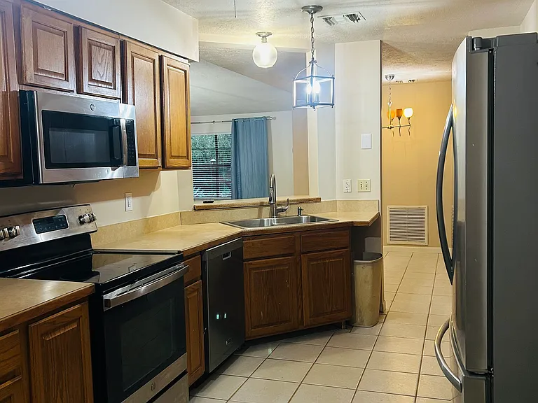 591 Darien Ave SW — Photo 8