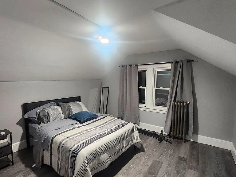 Grant Pl — Photo 1