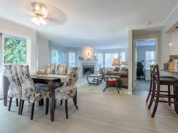 6557 121st St #205, Surrey, BC V3W 1E7