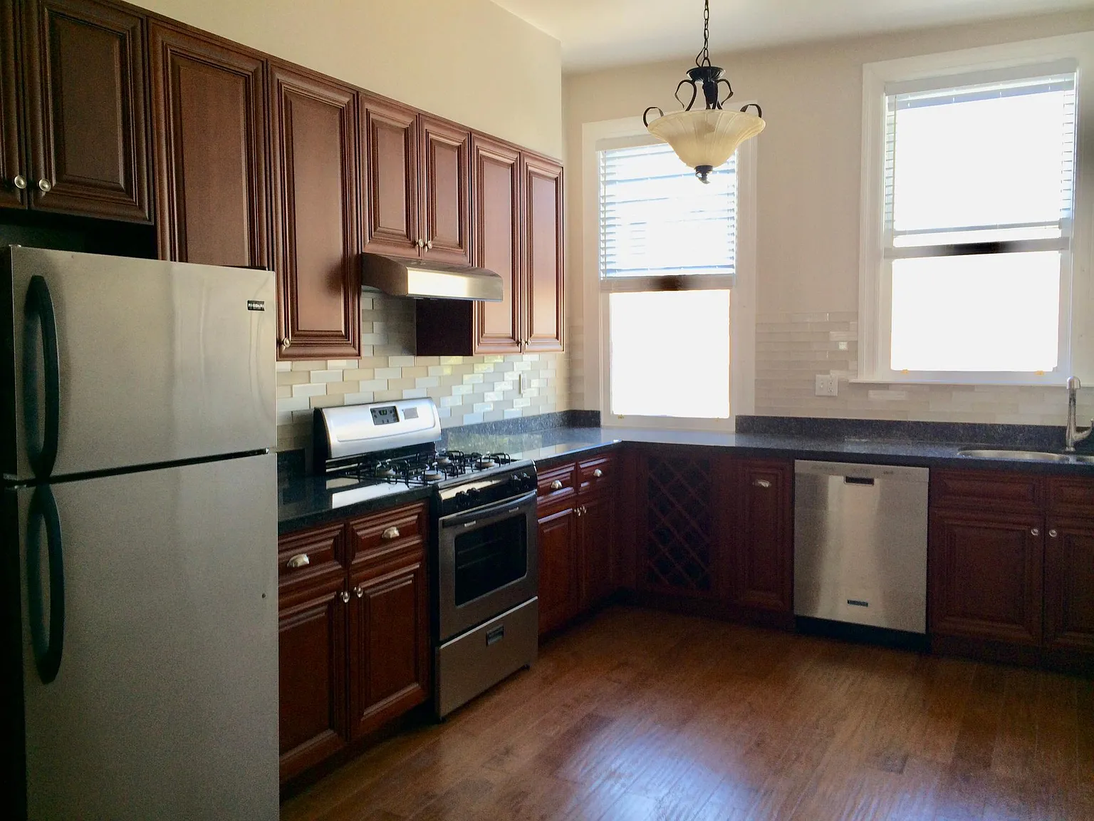 35A Capp St — Photo 3