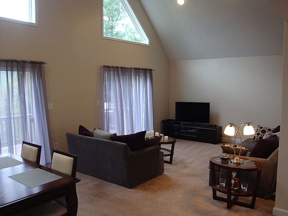4th image of 71 King David Dr