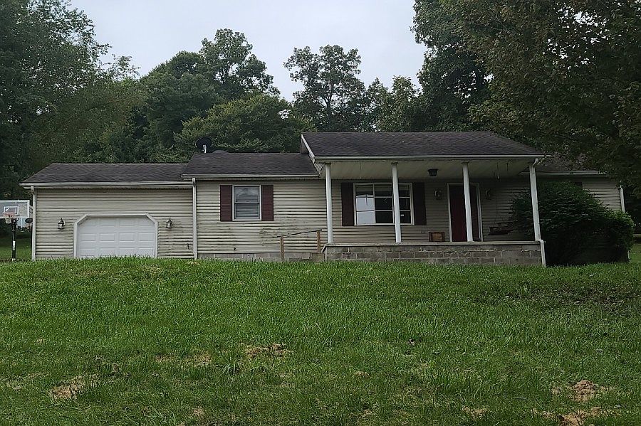 1st image of 105 Mitchell Dr