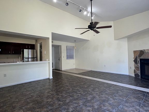 5th image of 4407 SW 21st Ln