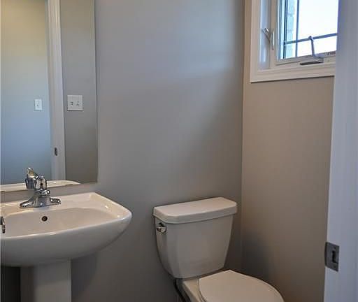 4th image of 191 Diana Dr