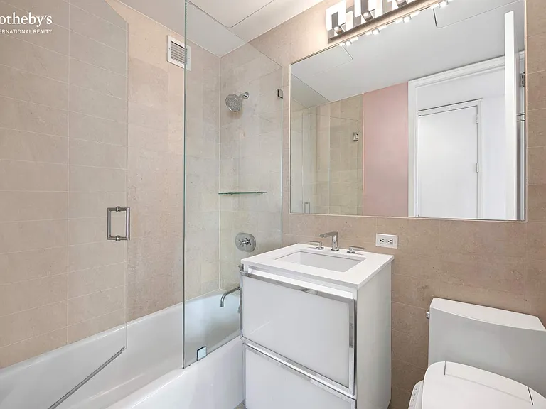 25 Columbus Cir #75CE — Photo 12