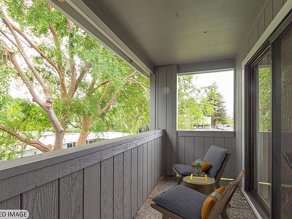4th image of 14 Scottsdale Way