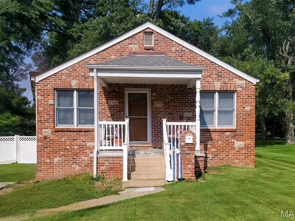 3941 Geraldine Ave, Saint Ann, MO 63074