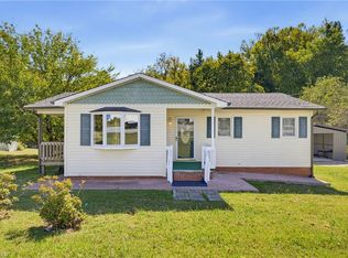 5135 Harvey Rd, Jamestown, NC 27282