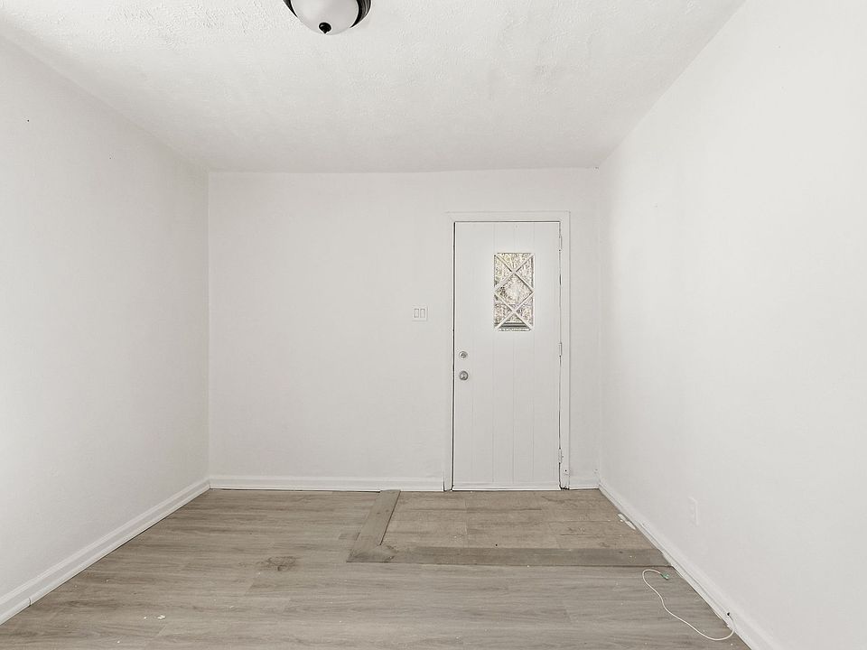 1st image of 785 Fairston St Floor 2