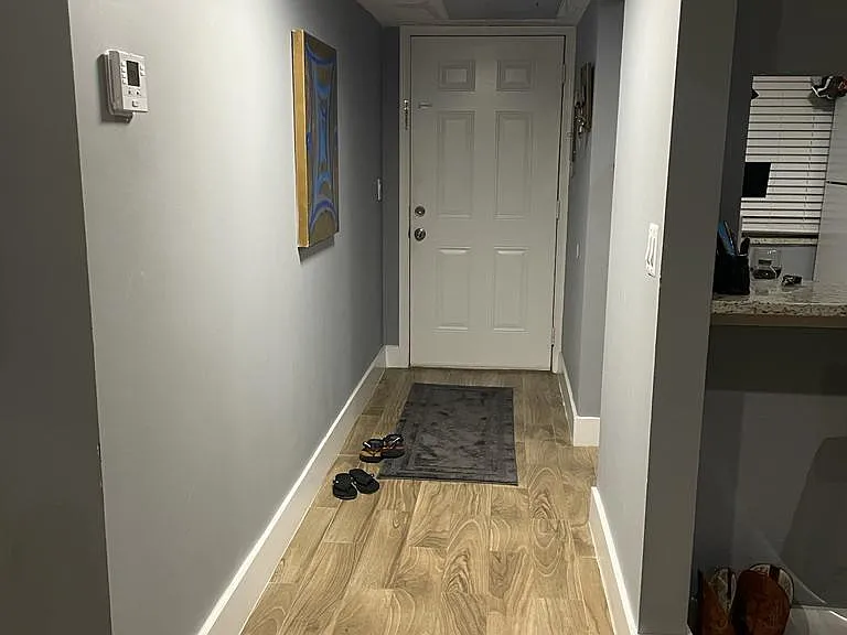 9997 Three Lakes Cir — Photo 5