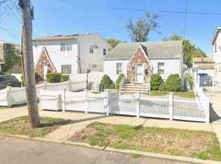 11922 237th Street, Cambria Heights, NY