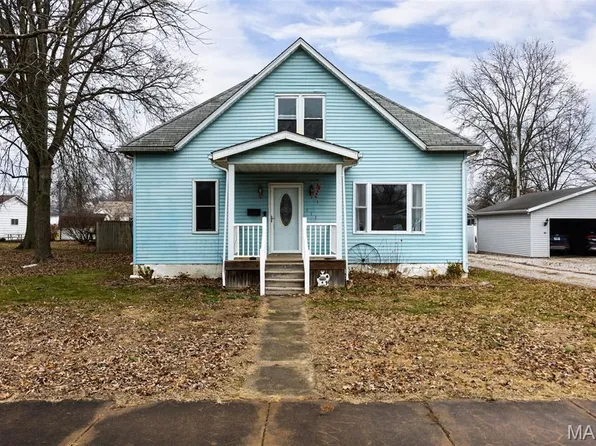 111 W 4th South St, Mount Olive, IL 62069