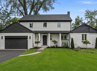 1288 Sunview Ln, Winnetka, IL 60093