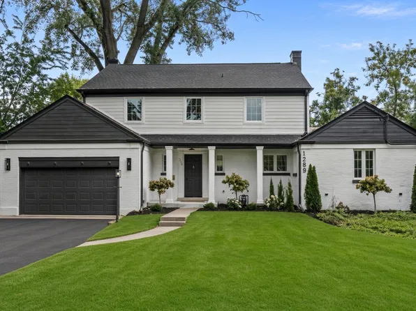 1288 Sunview Ln, Winnetka, IL 60093