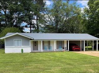 112 Devalda Dr, Duck Hill, MS 38925