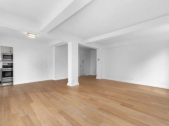 5th image of 300 E 57th St APT 16F