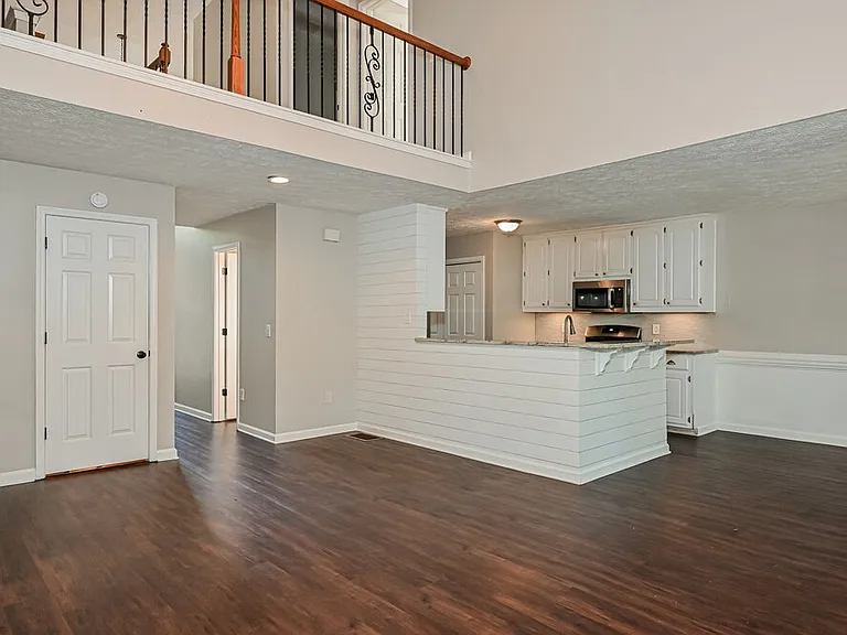 1655 Bramlett Blvd — Photo 6