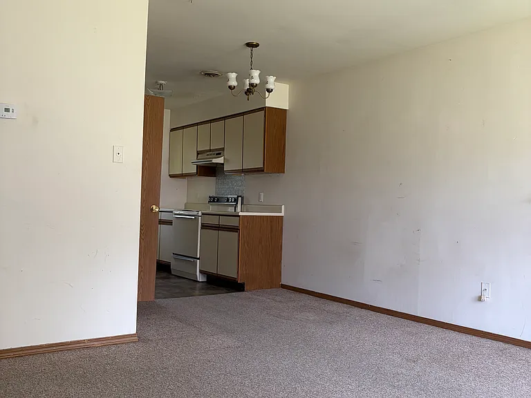 1006 E Griggs St #D — Photo 3