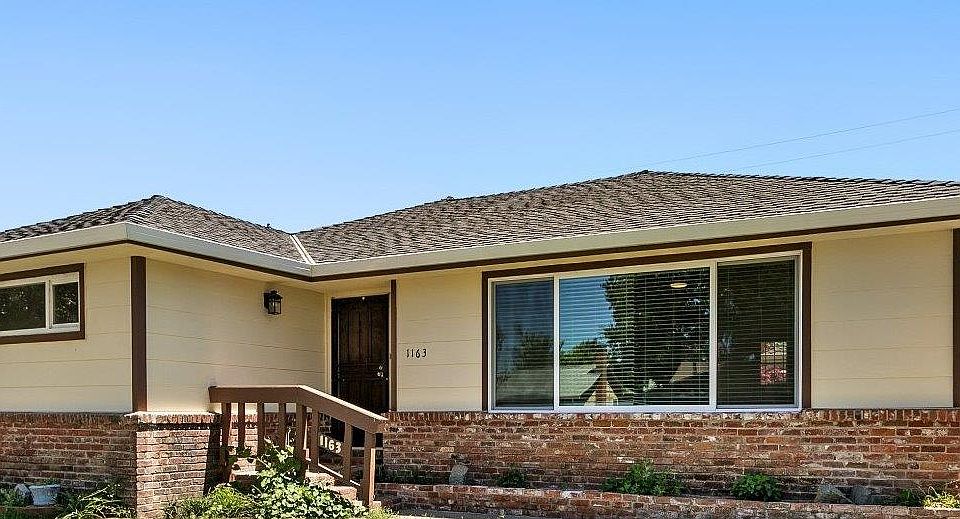 1st image of 1163 Longcroft St