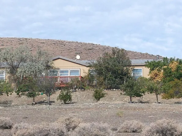 7155 Annetta St, Silver Springs, NV 89429