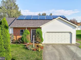 341 Edgeboro Dr, Manchester, PA 17345