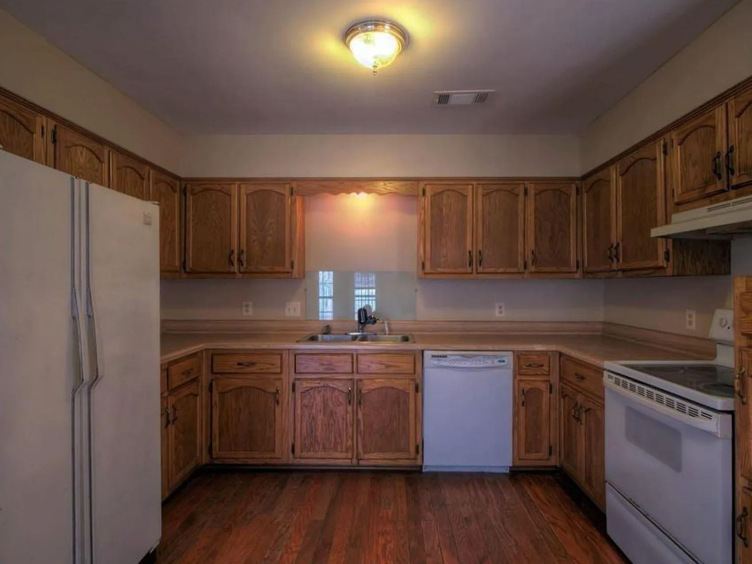 426 Carol Ann Cv — Photo 3